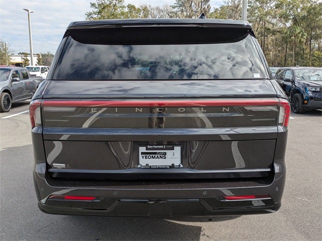 2025 Lincoln Navigator L Black Label