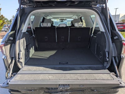 2027 Lincoln Navigator L Black Label