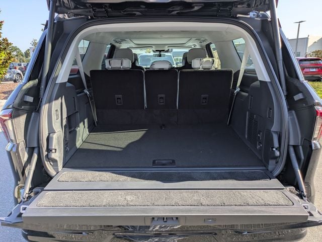 2027 Lincoln Navigator L Black Label