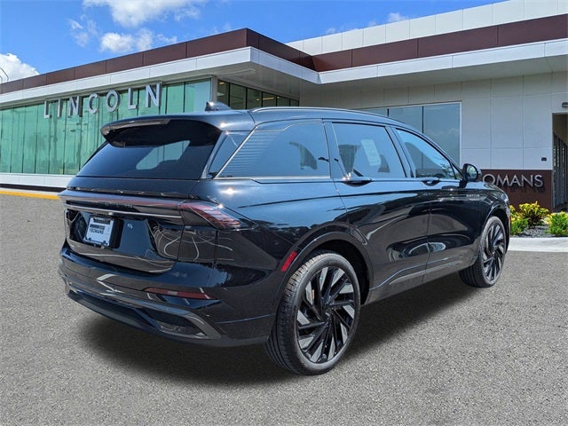 2025 Lincoln Nautilus Reserve