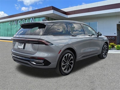 2025 Lincoln Nautilus Reserve