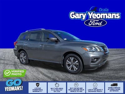 2020 Nissan Pathfinder S