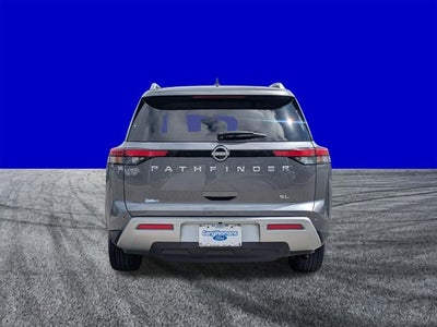2025 Nissan Pathfinder SL