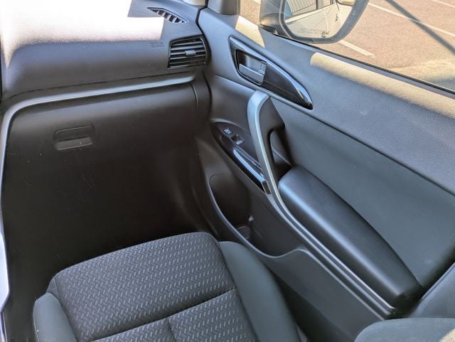 2024 Mitsubishi Eclipse Cross LE