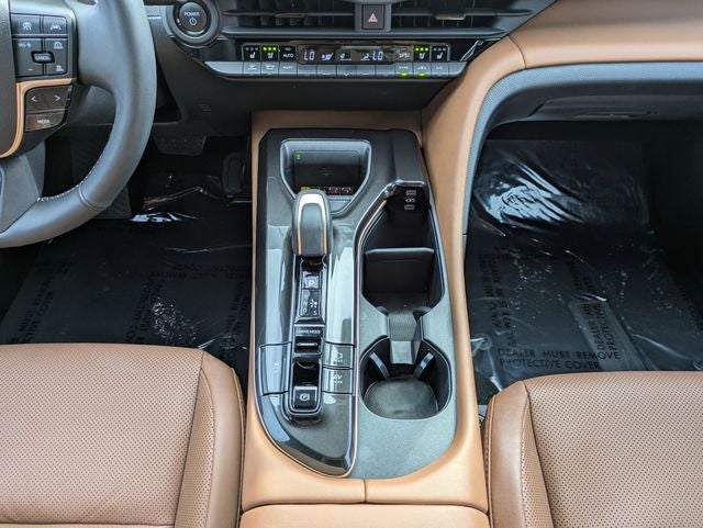 2025 Toyota Crown Signia Limited