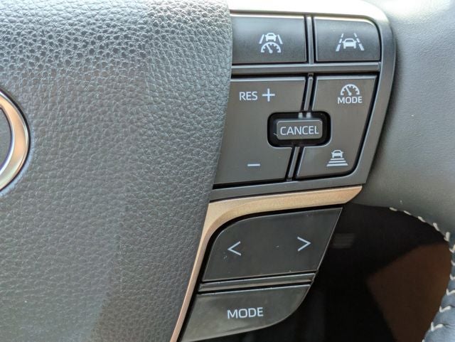 2025 Toyota Crown Signia Limited