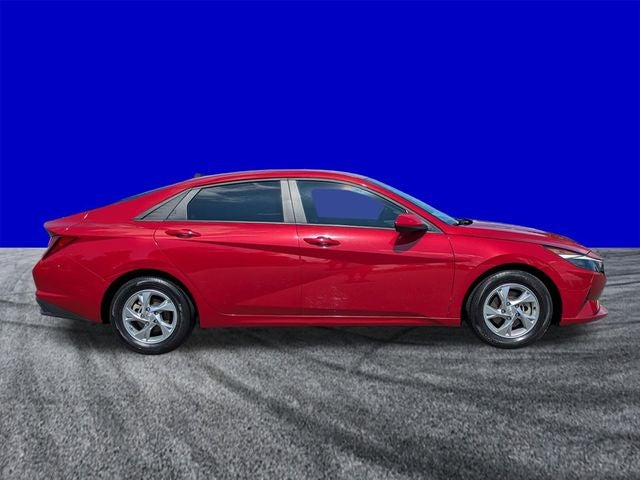 2022 Hyundai Elantra SE