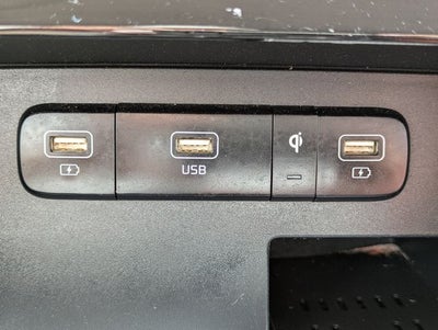 2023 Kia Carnival SX