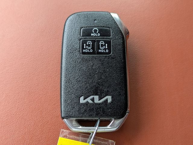 2023 Kia Carnival SX