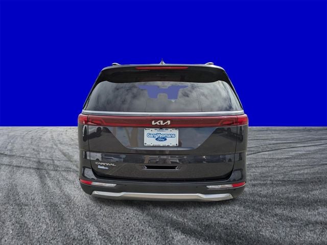 2023 Kia Carnival SX