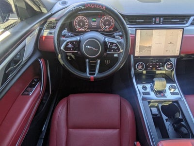 2024 Jaguar XF R-Dynamic SE