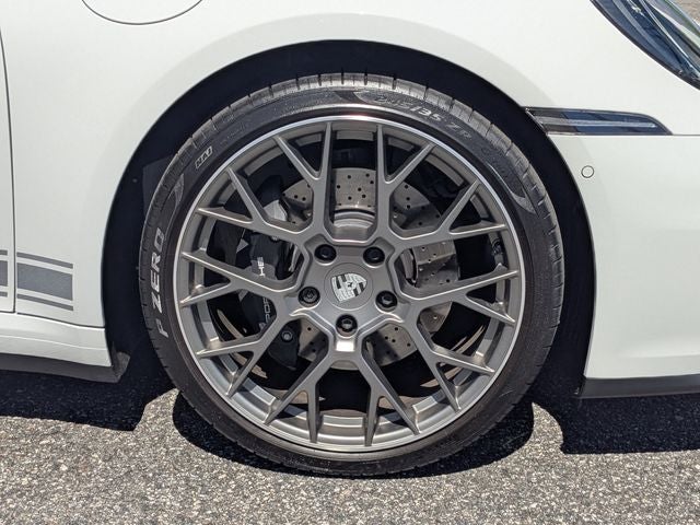 2025 Porsche 911 Carrera