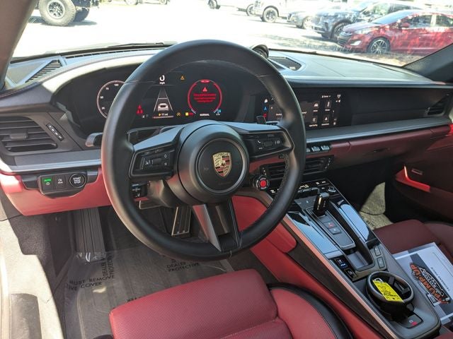 2025 Porsche 911 Carrera