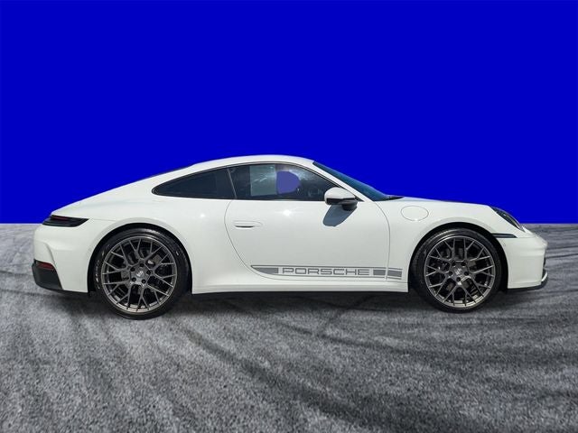 2025 Porsche 911 Carrera