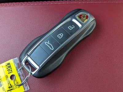 2025 Porsche 911 Carrera