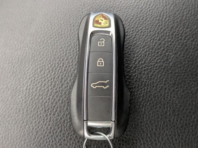 2022 Porsche Cayenne Base