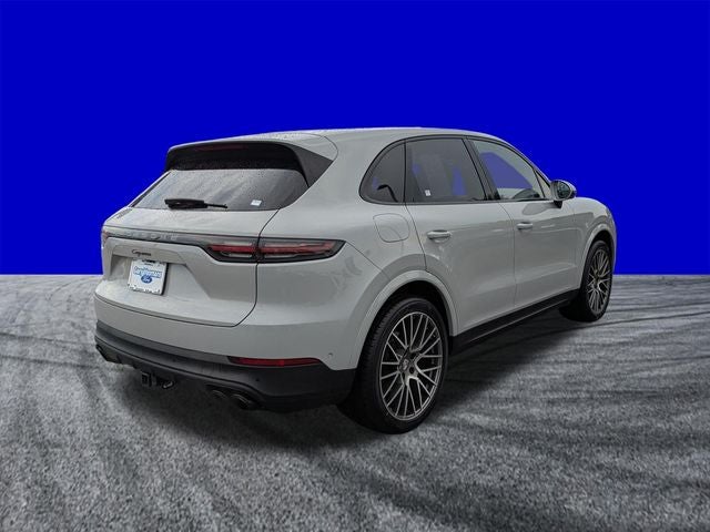 2022 Porsche Cayenne Base