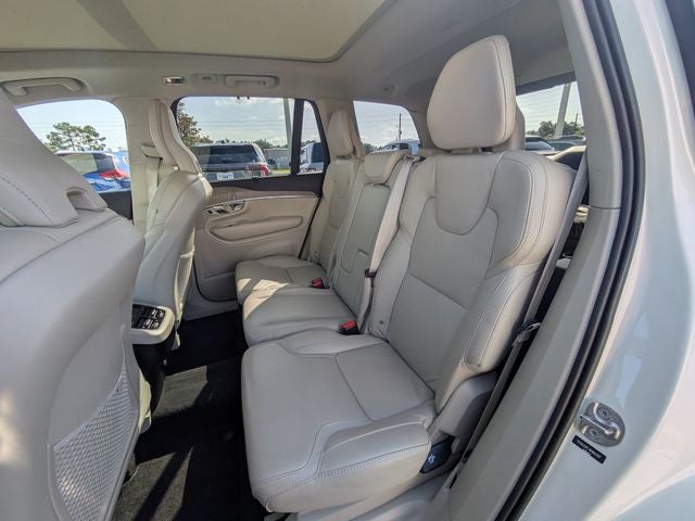 2022 Volvo XC90 T6 Inscription