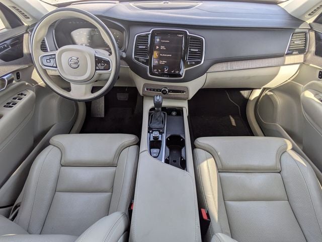 2022 Volvo XC90 T6 Inscription