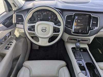 2022 Volvo XC90 T6 Inscription