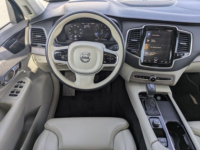 2022 Volvo XC90 T6 Inscription