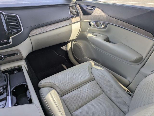 2022 Volvo XC90 T6 Inscription