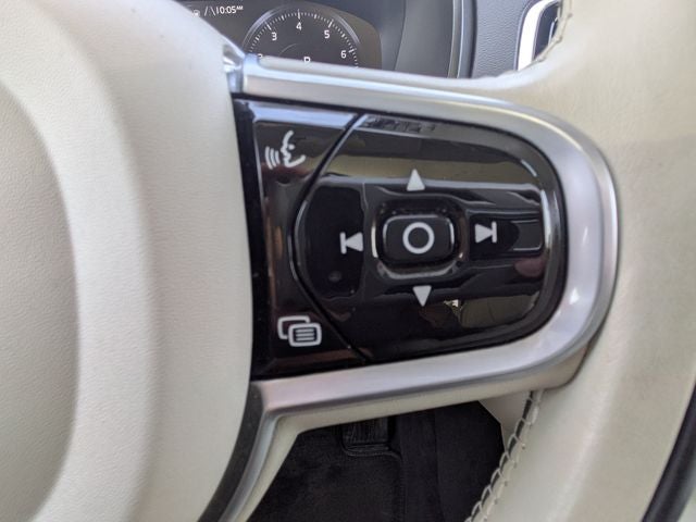 2022 Volvo XC90 T6 Inscription