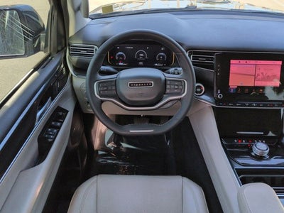 2023 Jeep Wagoneer Base