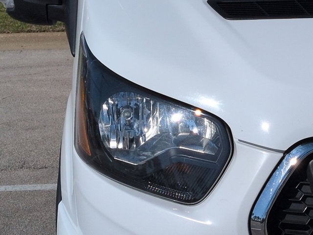 2024 Ford Transit Passenger Wagon XLT