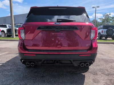 2022 Ford Explorer ST