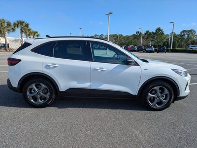 2025 Ford Escape Hybrid ST-Line