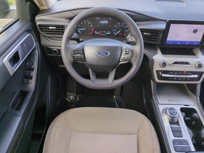 2023 Ford Explorer Base