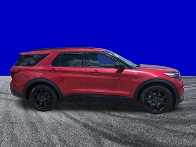 2024 Ford Explorer ST-Line