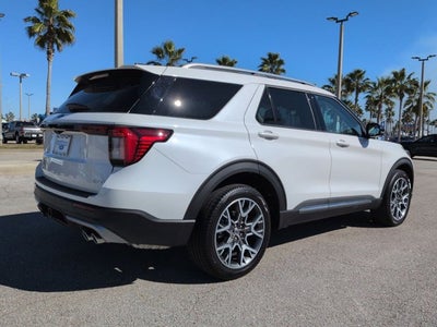 2025 Ford Explorer Platinum