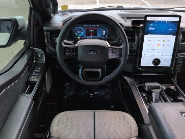 2025 Ford F-150 Lightning Platinum