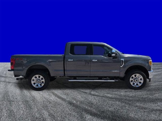2017 Ford Super Duty F-250 SRW Lariat