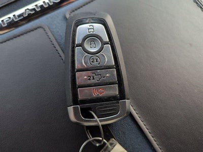 2025 Ford Super Duty F-250 SRW Platinum