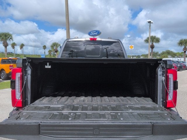 2025 Ford Super Duty F-350 SRW Pickup Platinum