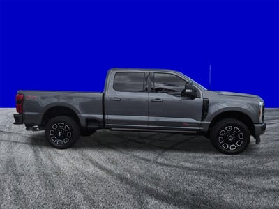 2025 Ford Super Duty F-350 SRW Pickup Platinum