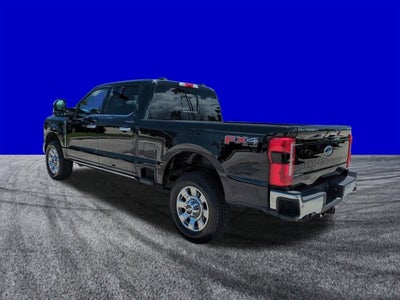 2024 Ford Super Duty F-350 SRW Pickup Lariat