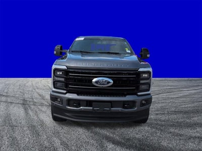 2025 Ford Super Duty F-350 SRW Platinum