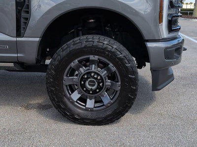 2025 Ford Super Duty F-350 SRW Platinum