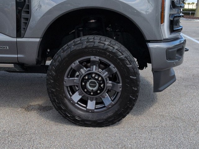 2025 Ford Super Duty F-350 SRW Platinum