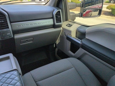 2022 Ford Super Duty F-350 SRW XLT