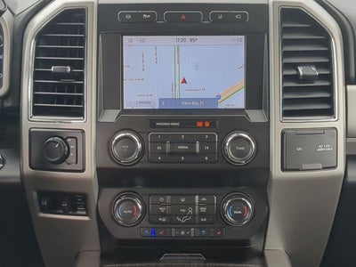2020 Ford Super Duty F-350 DRW Pickup Lariat DRW
