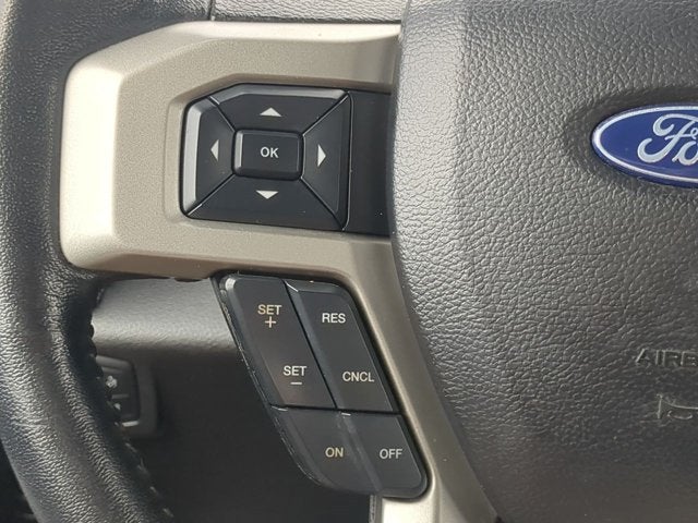 2020 Ford Super Duty F-350 DRW Pickup Lariat DRW