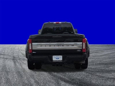 2022 Ford Super Duty F-450 DRW Platinum