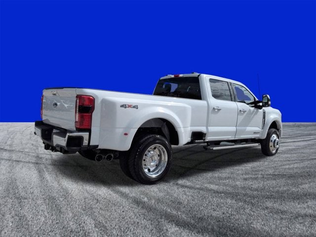 2026 Ford Super Duty F-450 DRW LARIAT
