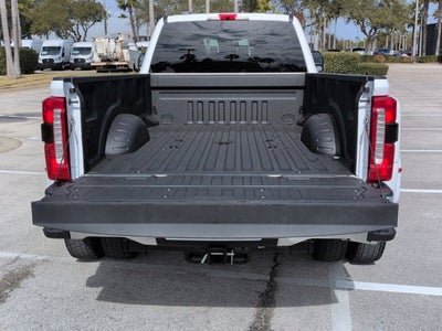 2026 Ford Super Duty F-450 DRW LARIAT