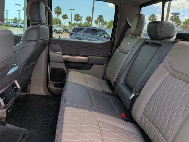 2025 Ford F-150 Platinum